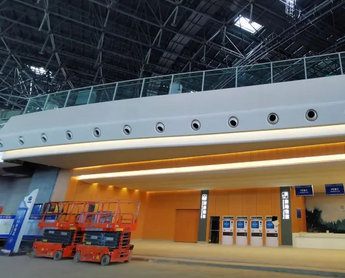 升降平台车在西安国际会展中心博览馆的应用三部曲