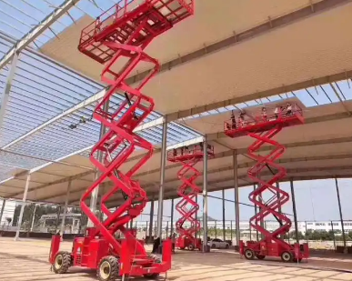 建造厂房和安装设备时适合使用哪种高空升降平台车