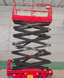 剪叉式升降平台车规范操作确保安全作业